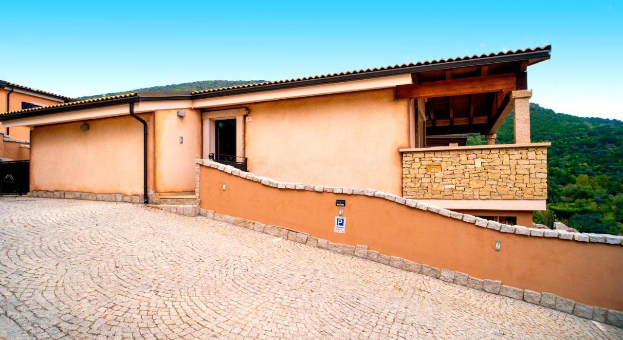 Villa 2 *